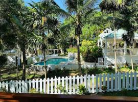 Blue Paradise House Lawson Rock, hotel v destinaci Sandy Bay