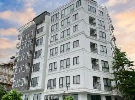 Hana Stay Trần Quốc Hoàn