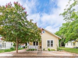 Mistletoe House, hotel i Fredericksburg