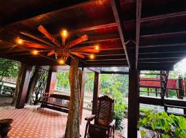 Ingphu Mountainview Khao Yai, hotel com piscina em Ban Khan Takhian