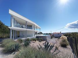 VILLA NAVIS, hotel u Labinu