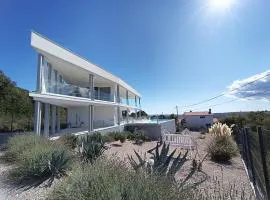VILLA NAVIS