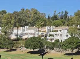 Apartment in Marbella, Eagles Village. La Quinta.