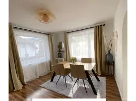 ART - Apartments by Alfi with Balcony & FREE Parking