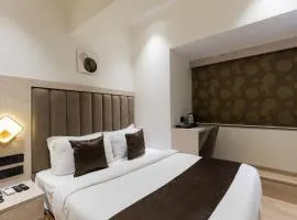 Hotel Larmont Luxury