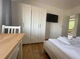 SAD163 - Möblierte Monteurwohnung mit Balkon