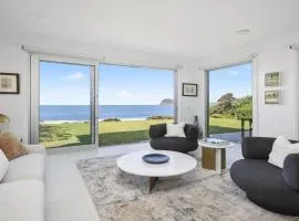 PIHI Beachfront , Pearl Beach, 5beds, 5 bathrooms