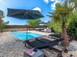 Nice Home In Cabrunici With Wifi