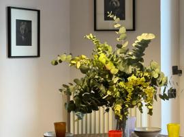 Appartamento Nicole 20, hotel a Menaggio