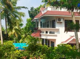 whispering kera, hotel v destinaci Pūvār