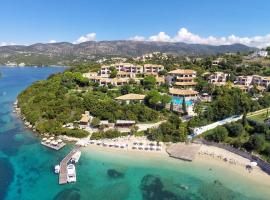 Viesnīca Domotel Agios Nikolaos Suites Resort pilsētā Sivota