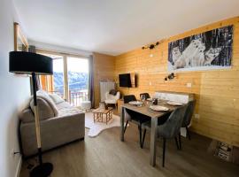Courchevel 1850 - 4 personnes - ski aux pieds - wifi gratuit, Hotel in Courchevel