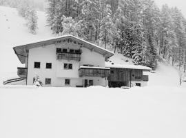 Nagelehof Apartment Bendelstein, hotel a Navis