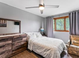 Quiet And Comfortable Deluxe, holiday rental in Anchorage