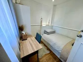 Cosy Single Room for ONE person