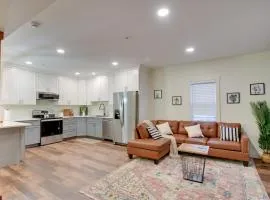 Walk to Lititz Springs Park Cozy Getaway!
