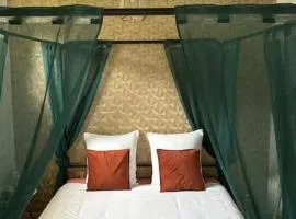Love room or et rouge