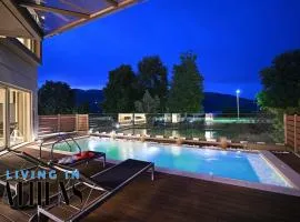 Luxurious Lakefront Villa Chalet Du Lac with Stunning View