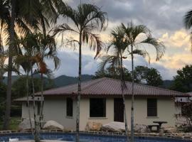 Casa Caranbola, khách sạn ở Caimital