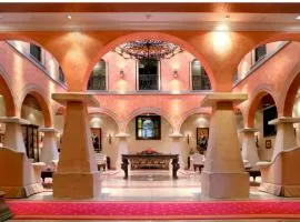 Hotel Palacio de la Magdalena、にあるアストゥリアス空港 - OVDの周辺ホテル