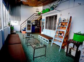 Banaras Gully House 500 ft from The Ghats