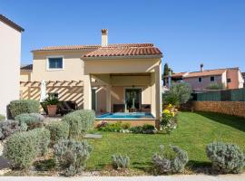 Villa Daniela mit Pool in Bale, bei Rovinj für 4-6 Personen, hotel di Bale