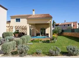 Villa Daniela mit Pool in Bale, bei Rovinj für 4-6 Personen
