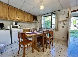 Appartement Montagne : 2 Pces, 4 Couchages, Jardin, Animaux OK, Navette et Commerce Proches - FR-1-330F-211
