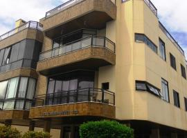 Apartamento Rafaelli, khách sạn gần Bãi biển Ponta das Canas, Florianópolis