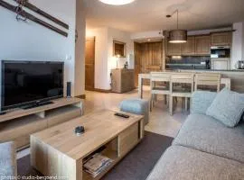 Arc 1800: Appartement Montagne, Balcon, Piscine, WiFi, Parking - FR-1-352-18