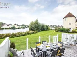 Windrush Lake 88, Waterside