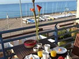 Vue exceptionnelle sur la mer et tout confort à Sant Salvador