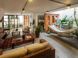Colonial Villa in Laureles, Unique&Special House