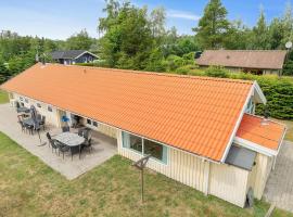 Kotedža Gorgeous Home In V&aelig;ggerl&oslash;se With Sauna pilsētā B&oslash;t&oslash; By