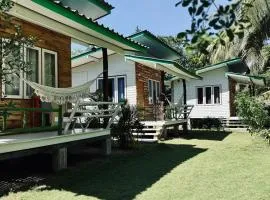 Suan Maprao Ko Kut Resort