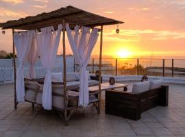 Sunset escape by the sea, hotel in Temara