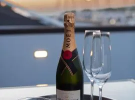 Floating Sea House SHARK 3