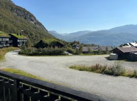 R&oslash;ldal a home with a view, villa em H&aring;ra