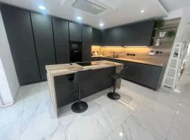 Mellieha Spacious Apt back Terrace Prime Location