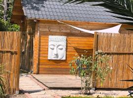 Le Chalet de la Villa Terre Neuve, hôtel à Signes