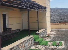 Sunset view hill jabal shams, Unterkunft in Misfāh