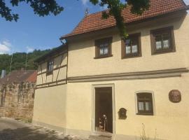 Nostalgie erleben im historischen Turmwächterhaus, hotel in Zeil