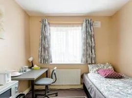 Cosy Single Private Room Near Dublin Airport