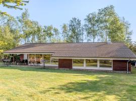 Nice Home In Væggerløse With Sauna, mullivanniga hotell sihtkohas Bøtø By