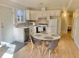 Entire 1Bed 1Bath Suite Coquitlam Centre