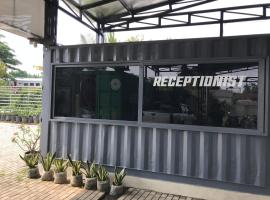 Times Square Motel syariah 3, hotel v destinaci Bojong