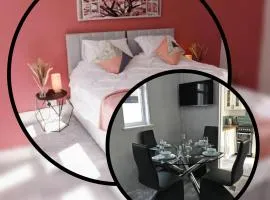 Lovely, Cosy Beachside Cottage 1 - Perfect Location