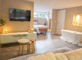 Wellnesshuisje Pocono cabin, chalet de monta&ntilde;a en Lanaken