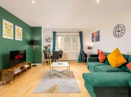 Central Coventry Flat Free Parking Sleeps 6