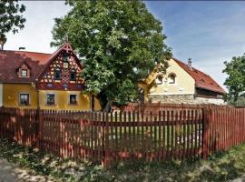 Hrazdeny statek Mytinka, rumah kotej di Mýtinka